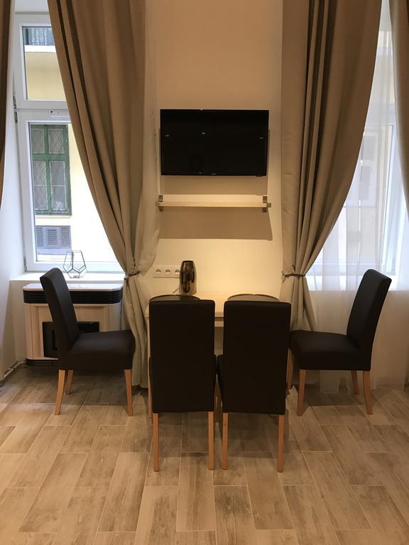 בודפשט Goldcentral Apartment Gozsdu מראה חיצוני תמונה