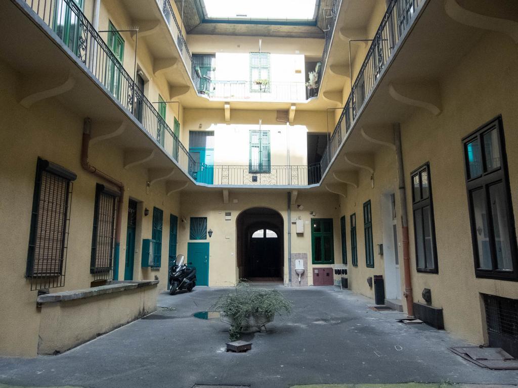 בודפשט Goldcentral Apartment Gozsdu מראה חיצוני תמונה
